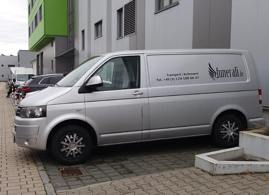 Transporti i Kufomave nga Gjermania për në Shqipëri - Funerali Elezi